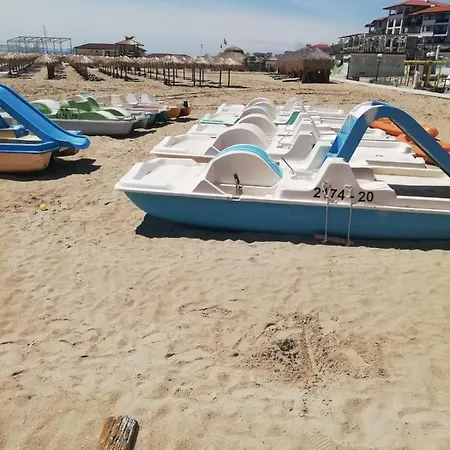 דירה Vista